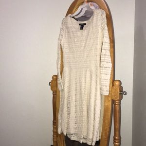 white lace long sleeve dress